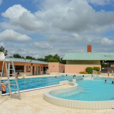 Spacious Quentoinise Town House Saint-Quentin  Esterno foto